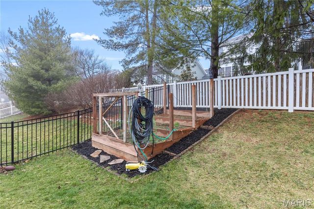 122 Courtfield Drive, O'fallon, MO 63366