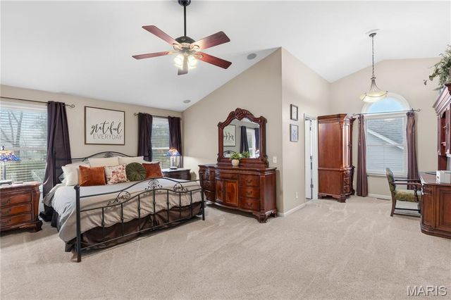 122 Courtfield Drive, O'fallon, MO 63366