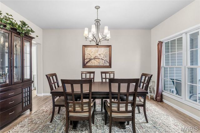 122 Courtfield Drive, O'fallon, MO 63366