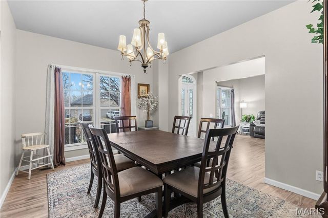 122 Courtfield Drive, O'fallon, MO 63366