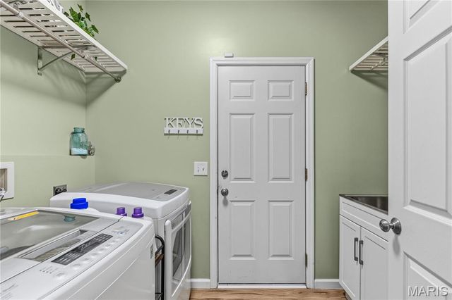 122 Courtfield Drive, O'fallon, MO 63366