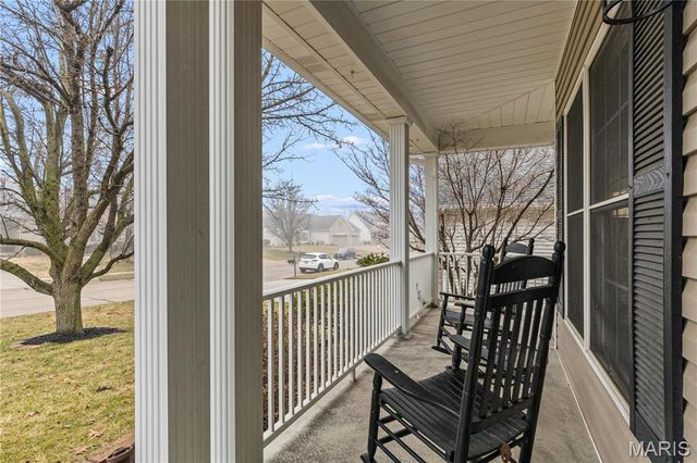 122 Courtfield Drive, O'fallon, MO 63366