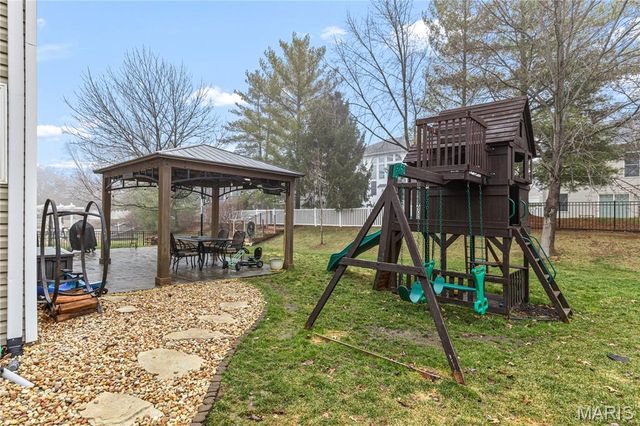 122 Courtfield Drive, O'fallon, MO 63366