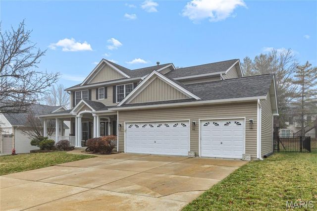 122 Courtfield Drive, O'fallon, MO 63366