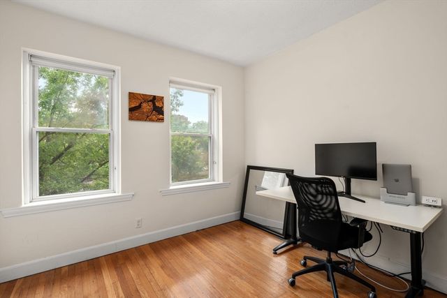 1419 Commonwealth Ave. 404, Boston, MA 02135