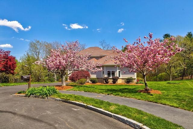43 Hampshire Road, Peabody, MA 01960