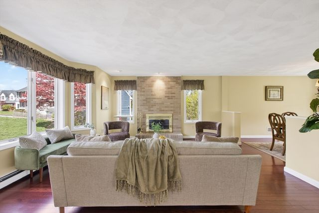 43 Hampshire Road, Peabody, MA 01960