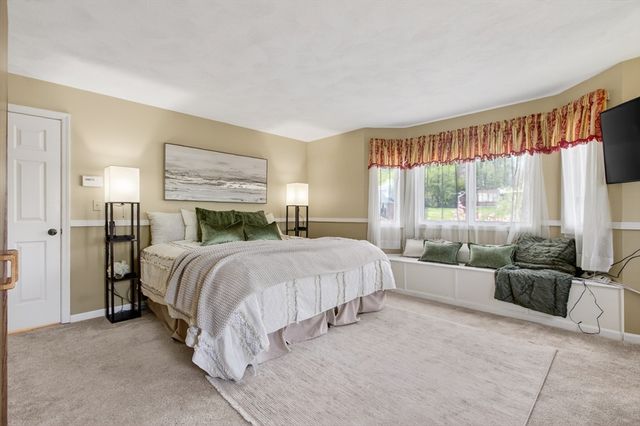 43 Hampshire Road, Peabody, MA 01960