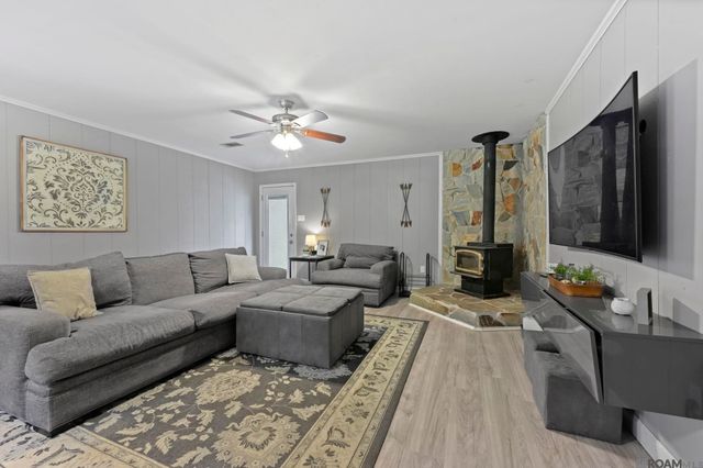 5624 Deanne Marie Dr, Zachary, LA 70791