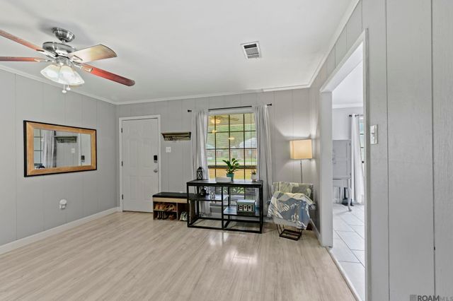 5624 Deanne Marie Dr, Zachary, LA 70791