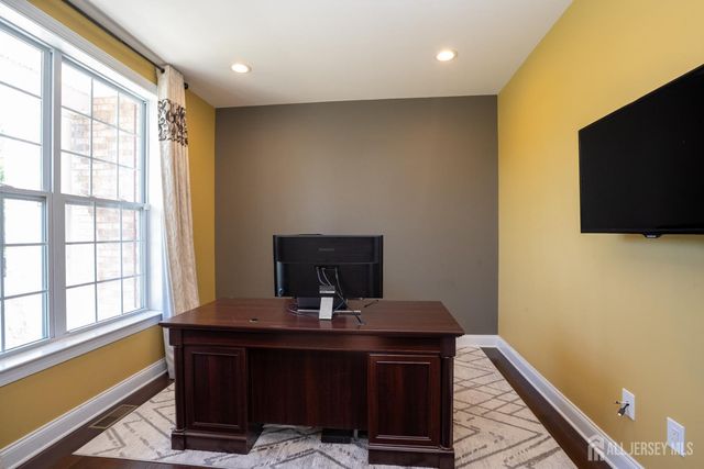 27 Greylynne Drive, Monroe, NJ 08831