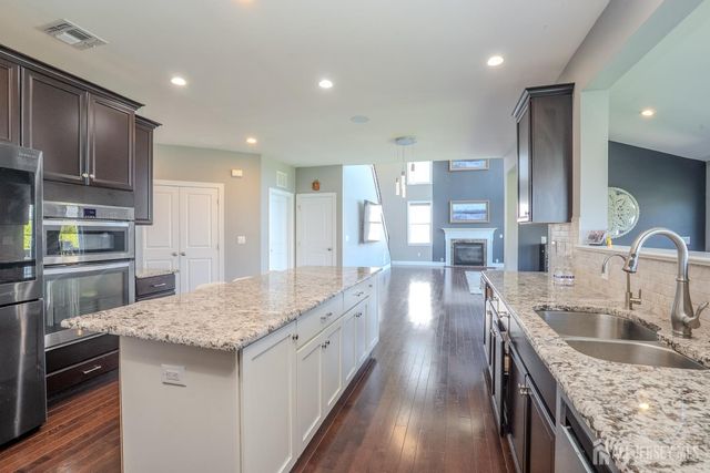 27 Greylynne Drive, Monroe, NJ 08831
