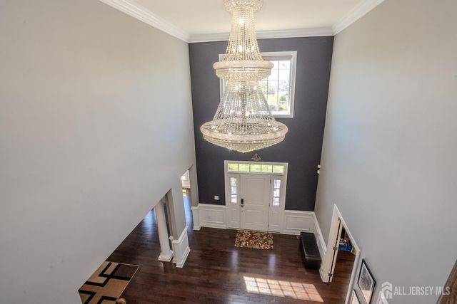 27 Greylynne Drive, Monroe, NJ 08831