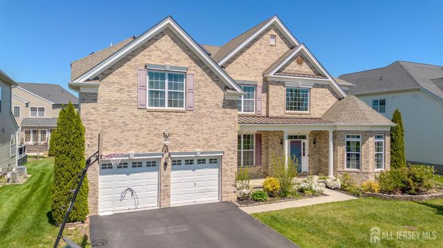 27 Greylynne Drive, Monroe, NJ 08831