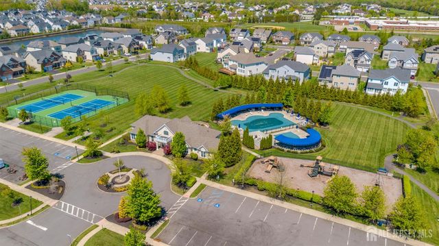 27 Greylynne Drive, Monroe, NJ 08831