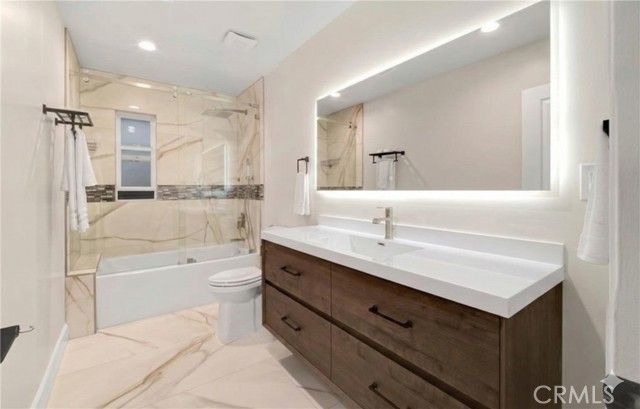 22957 De Kalb Drive, Calabasas, CA 91302