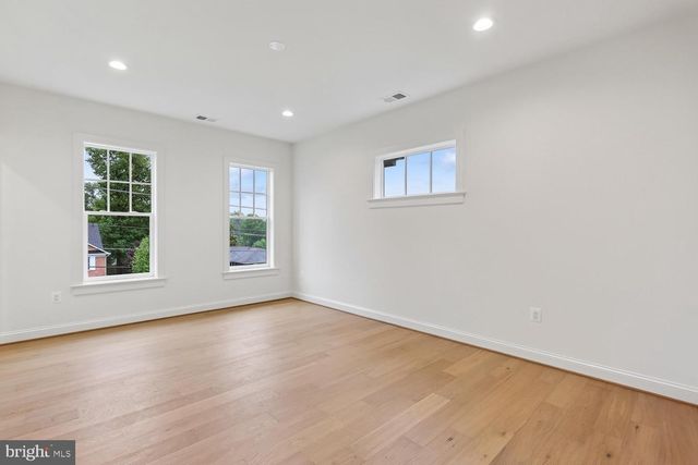 6217 PLAINVIEW RD, Bethesda, MD 20817