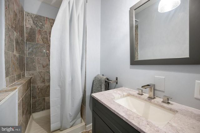 1003 S 13TH ST, Philadelphia, PA 19147