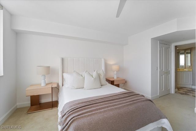 6597 Nicholas BLVD 601, Naples, FL 34108