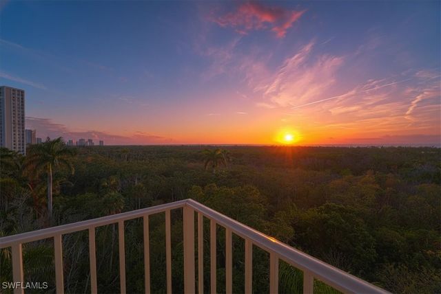 6597 Nicholas BLVD 601, Naples, FL 34108