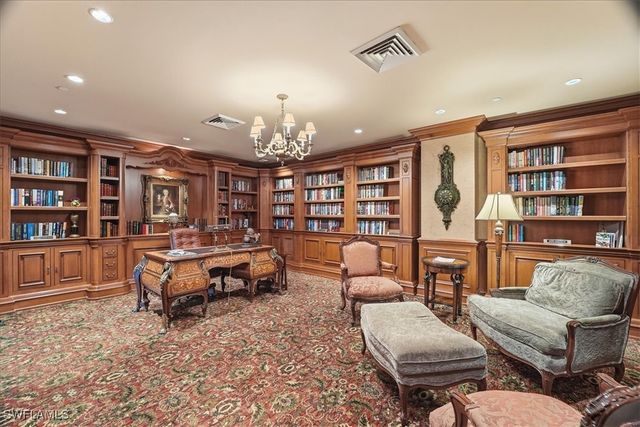 6597 Nicholas BLVD 601, Naples, FL 34108