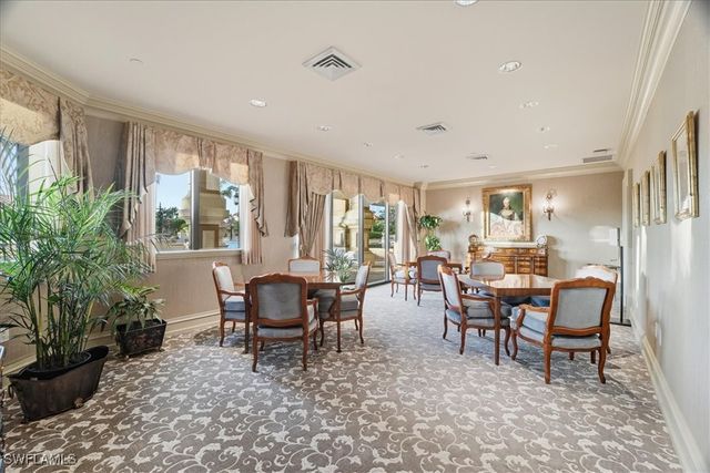 6597 Nicholas BLVD 601, Naples, FL 34108