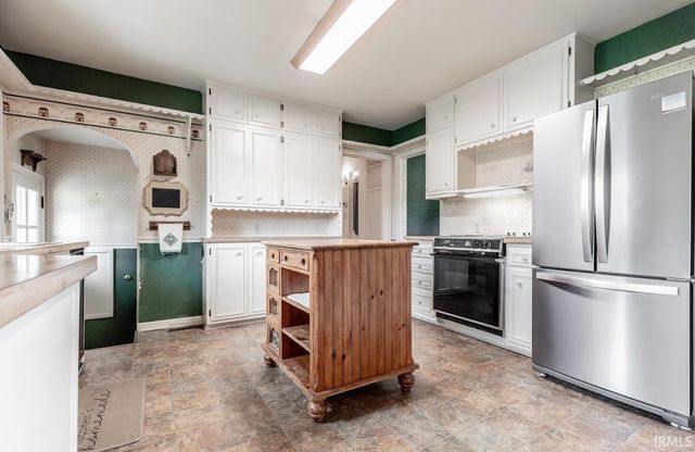 5313 Oak Hill Road, Evansville, IN 47711