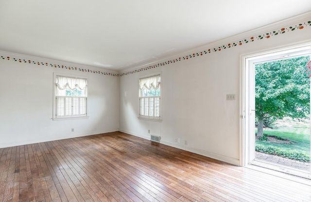 5313 Oak Hill Road, Evansville, IN 47711