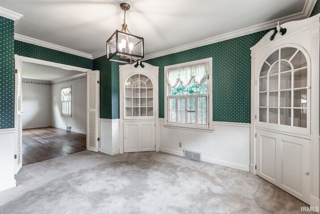 5313 Oak Hill Road, Evansville, IN 47711