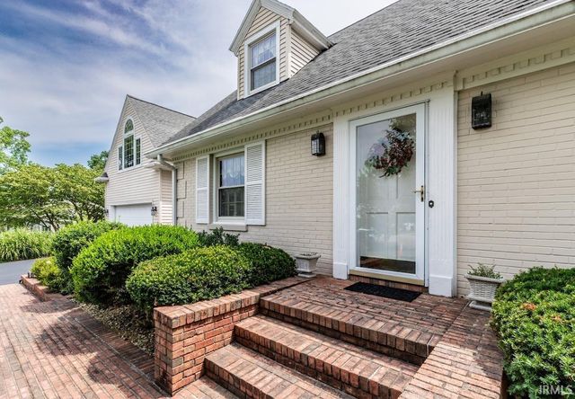5313 Oak Hill Road, Evansville, IN 47711