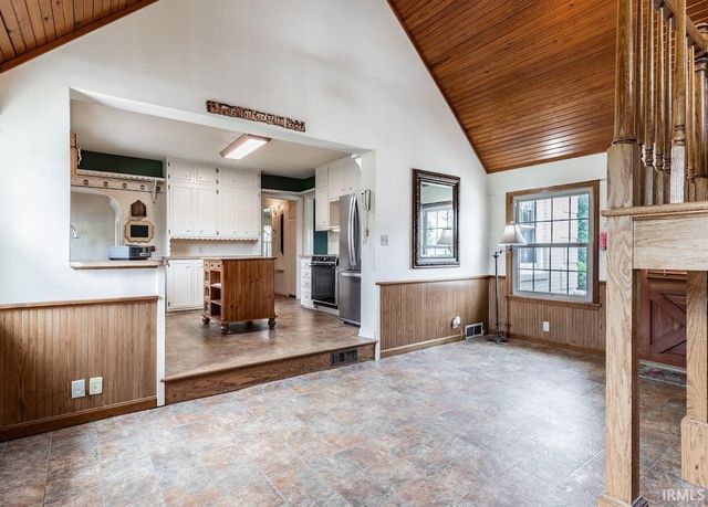 5313 Oak Hill Road, Evansville, IN 47711