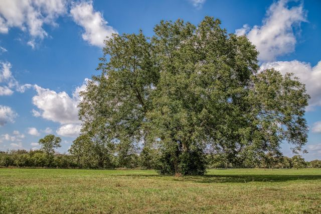 000 Sun Oil Road, Brenham, TX 77833