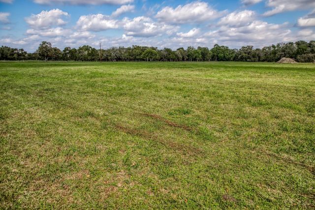 000 Sun Oil Road, Brenham, TX 77833