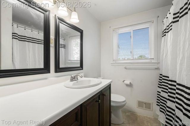 11951 Burtley Drive, Sterling Heights, MI 48313