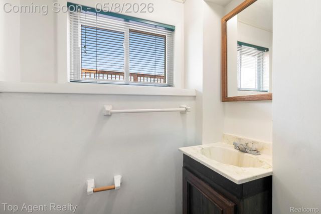 11951 Burtley Drive, Sterling Heights, MI 48313