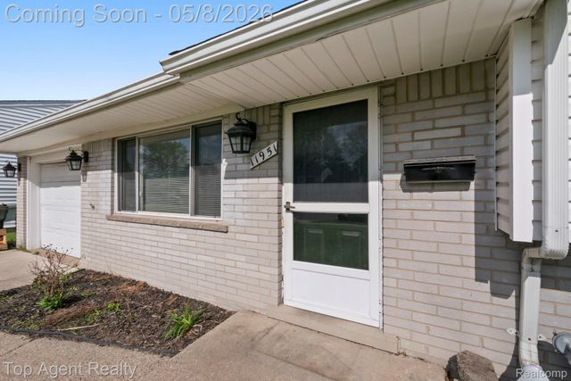 11951 Burtley Drive, Sterling Heights, MI 48313