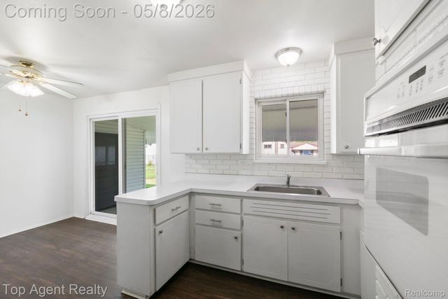 11951 Burtley Drive, Sterling Heights, MI 48313