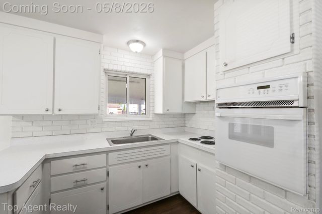 11951 Burtley Drive, Sterling Heights, MI 48313