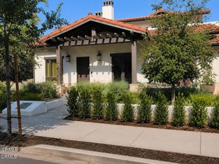 60 S Vinedo Avenue 102, Pasadena, CA 91107