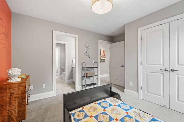 5275 Ranchview Lane N, Plymouth, MN 55446