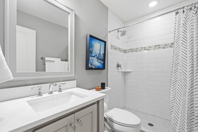 5275 Ranchview Lane N, Plymouth, MN 55446