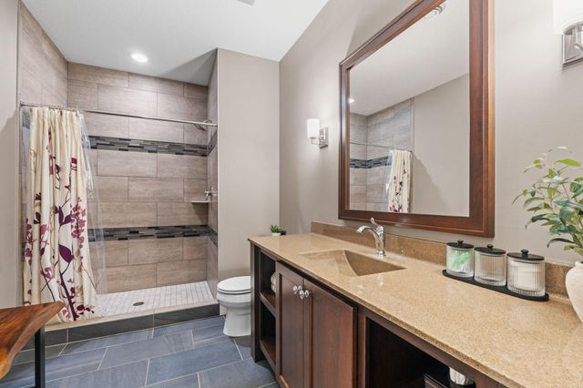 5275 Ranchview Lane N, Plymouth, MN 55446
