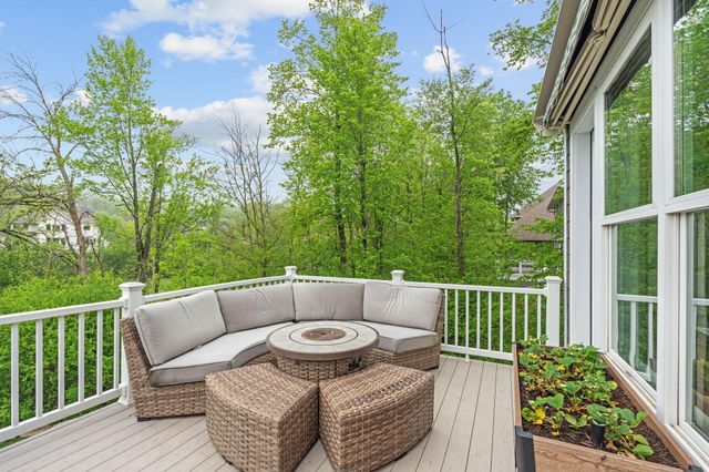 5275 Ranchview Lane N, Plymouth, MN 55446