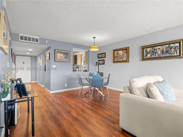 2314 S Cypress Bend Dr, Pompano Beach, FL 33069