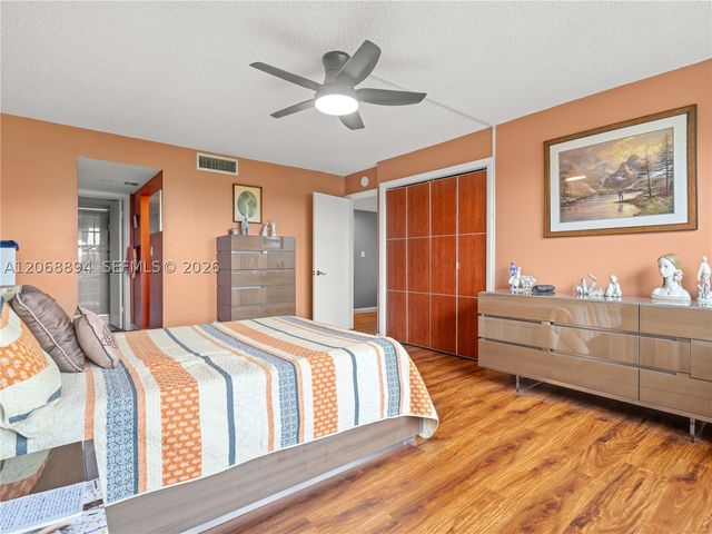 2314 S Cypress Bend Dr, Pompano Beach, FL 33069