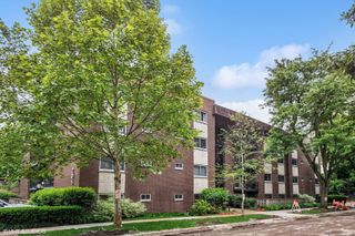 205 Ridge Road 204, Wilmette, IL 60091