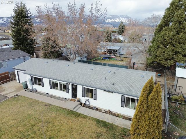 10500 W 5TH St, Island City, OR 97850