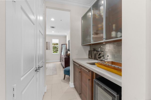 362 W Cannery Row Circle, Delray Beach, FL 33444