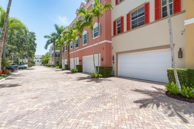 362 W Cannery Row Circle, Delray Beach, FL 33444