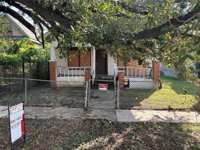 1918 Everett Street, Houston, TX 77009